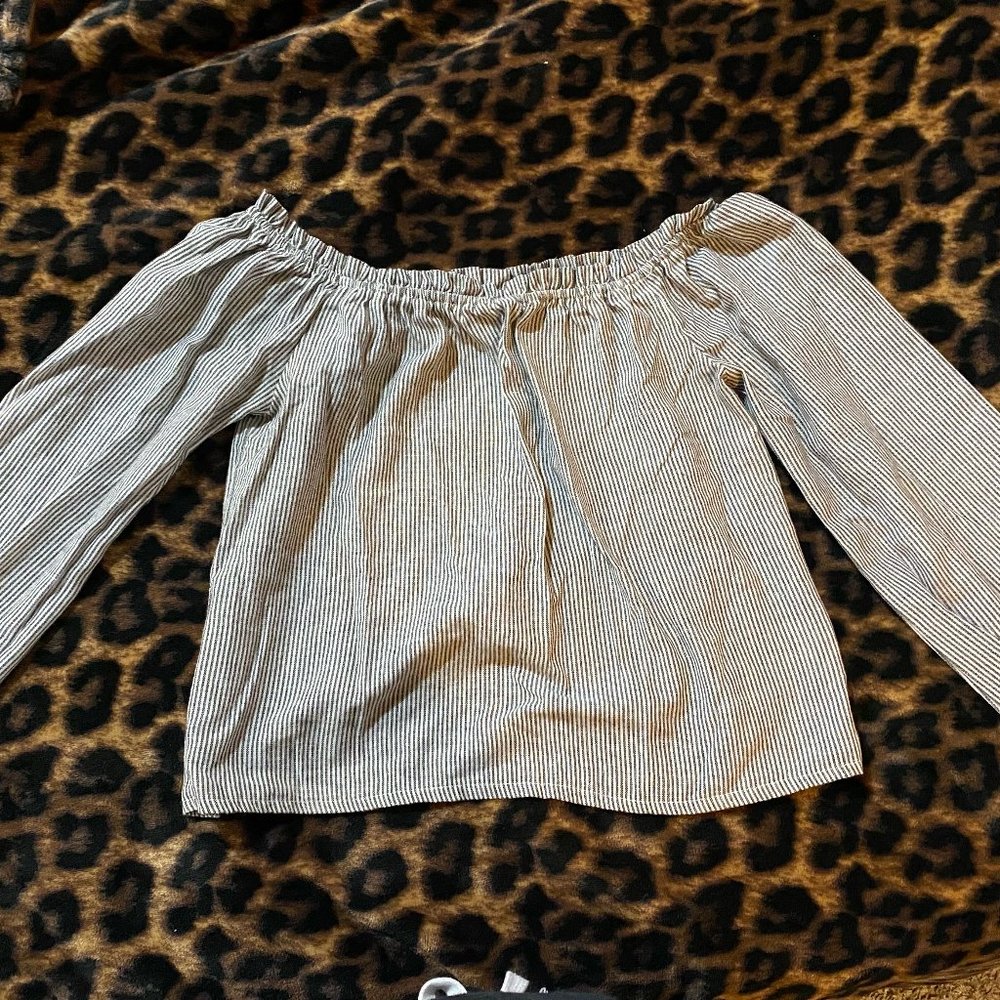 Brandy Melville Off the Shoulder Top